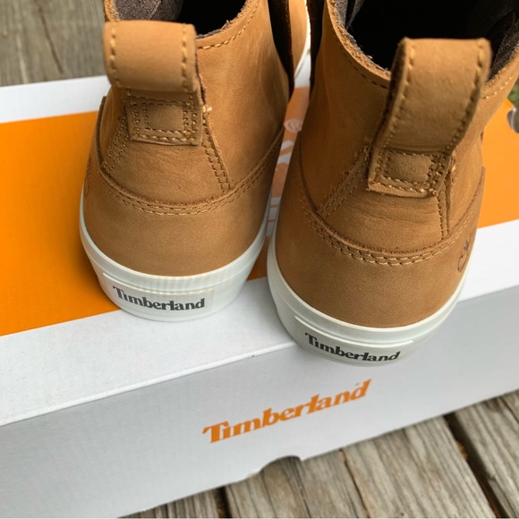 Timberland Skyla Bay pull on boot in wheat nubuck women’s 6.5- new in box - Picture 2 of 4